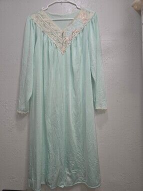 Vtg Shadowline Nightgown Sz M Mint Green Floral Embroidered Open Front Top